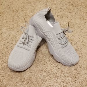 Women's Comfy Sneaker